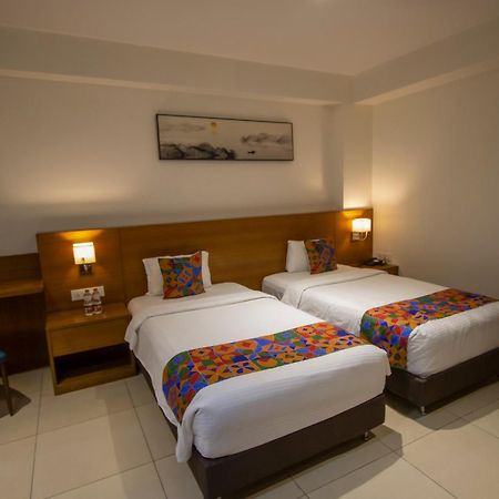 Monarch Express Chakan Hotel Luaran gambar