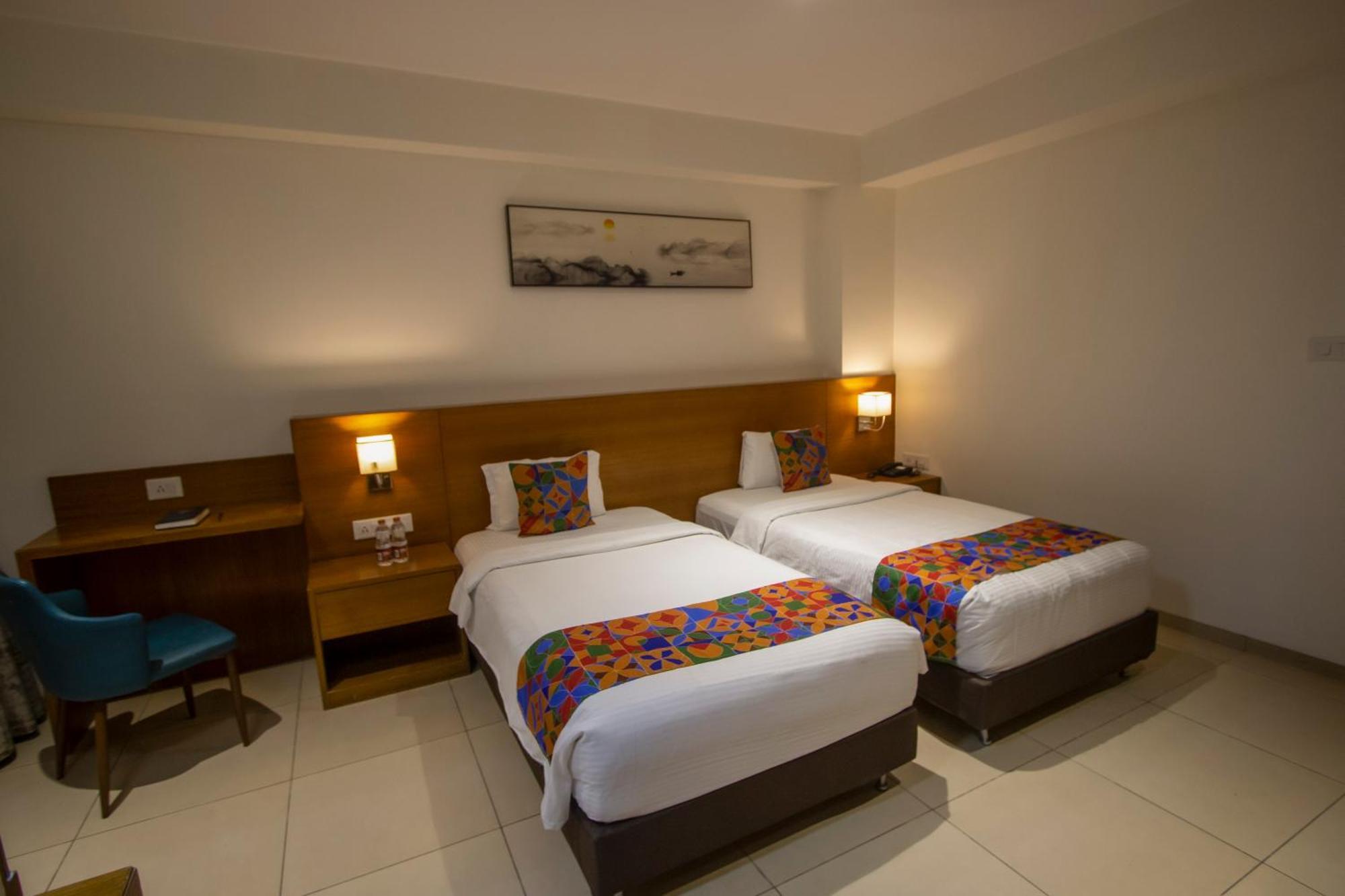 Monarch Express Chakan Hotel Luaran gambar