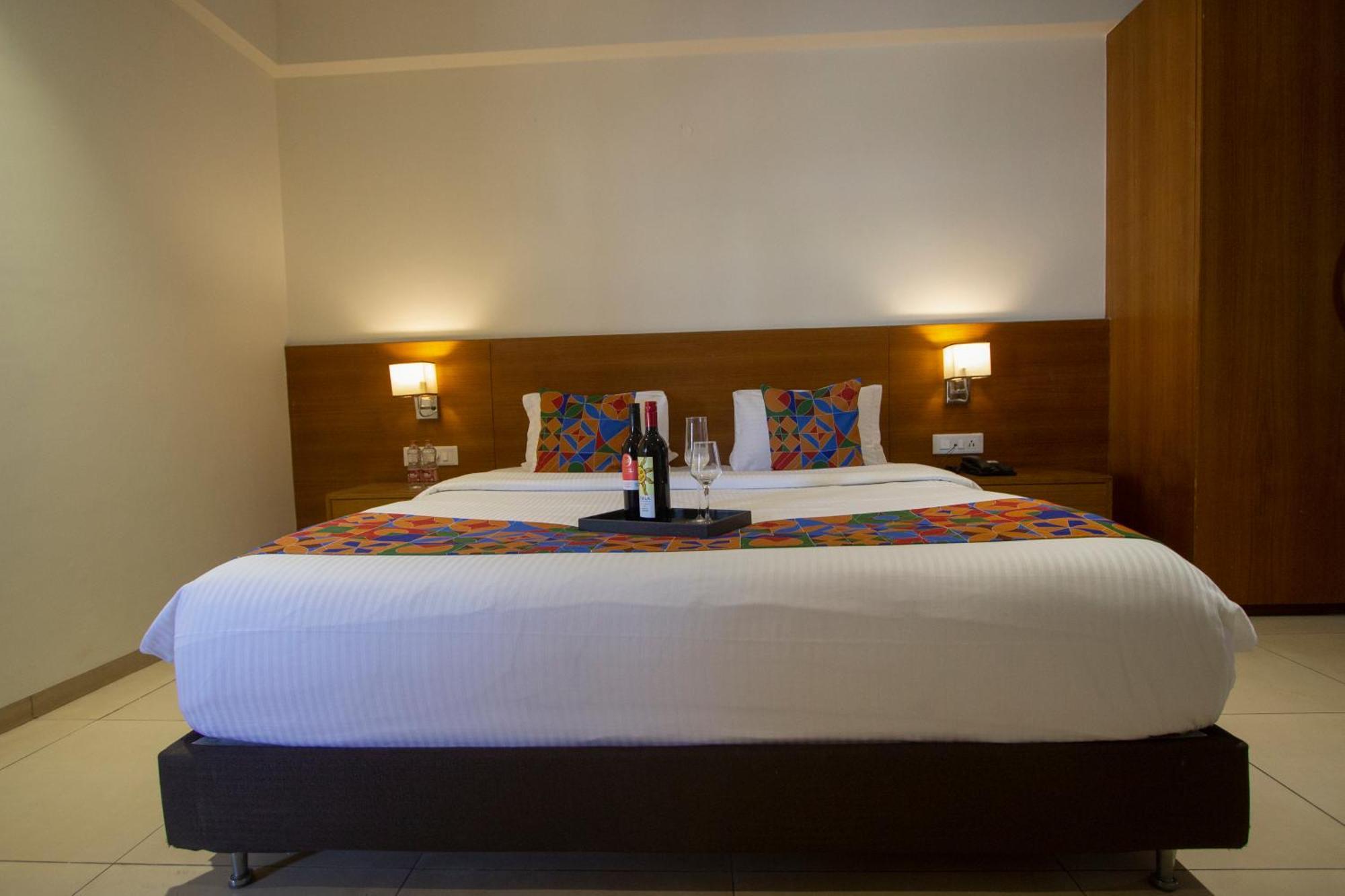 Monarch Express Chakan Hotel Luaran gambar