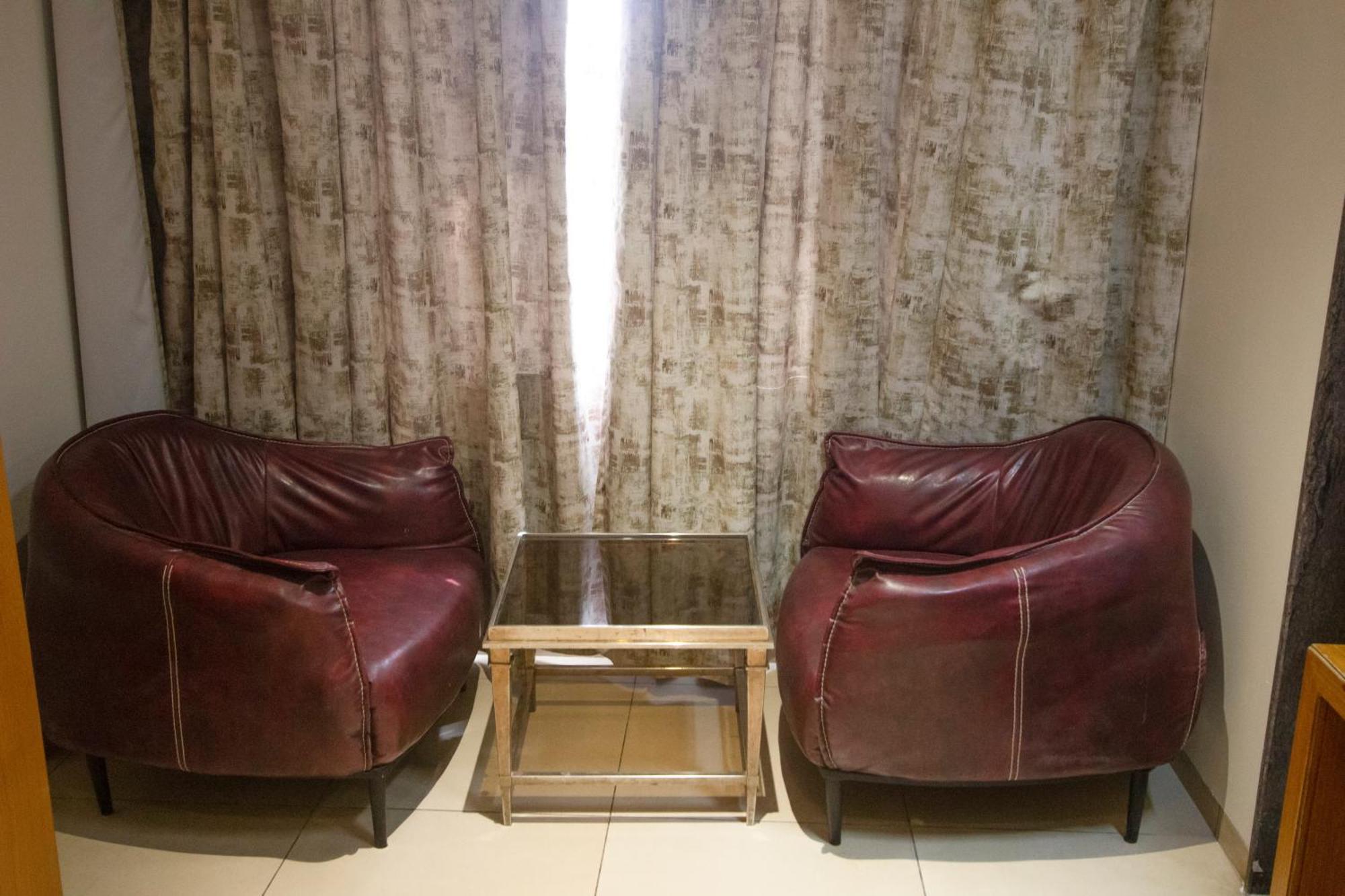Monarch Express Chakan Hotel Luaran gambar