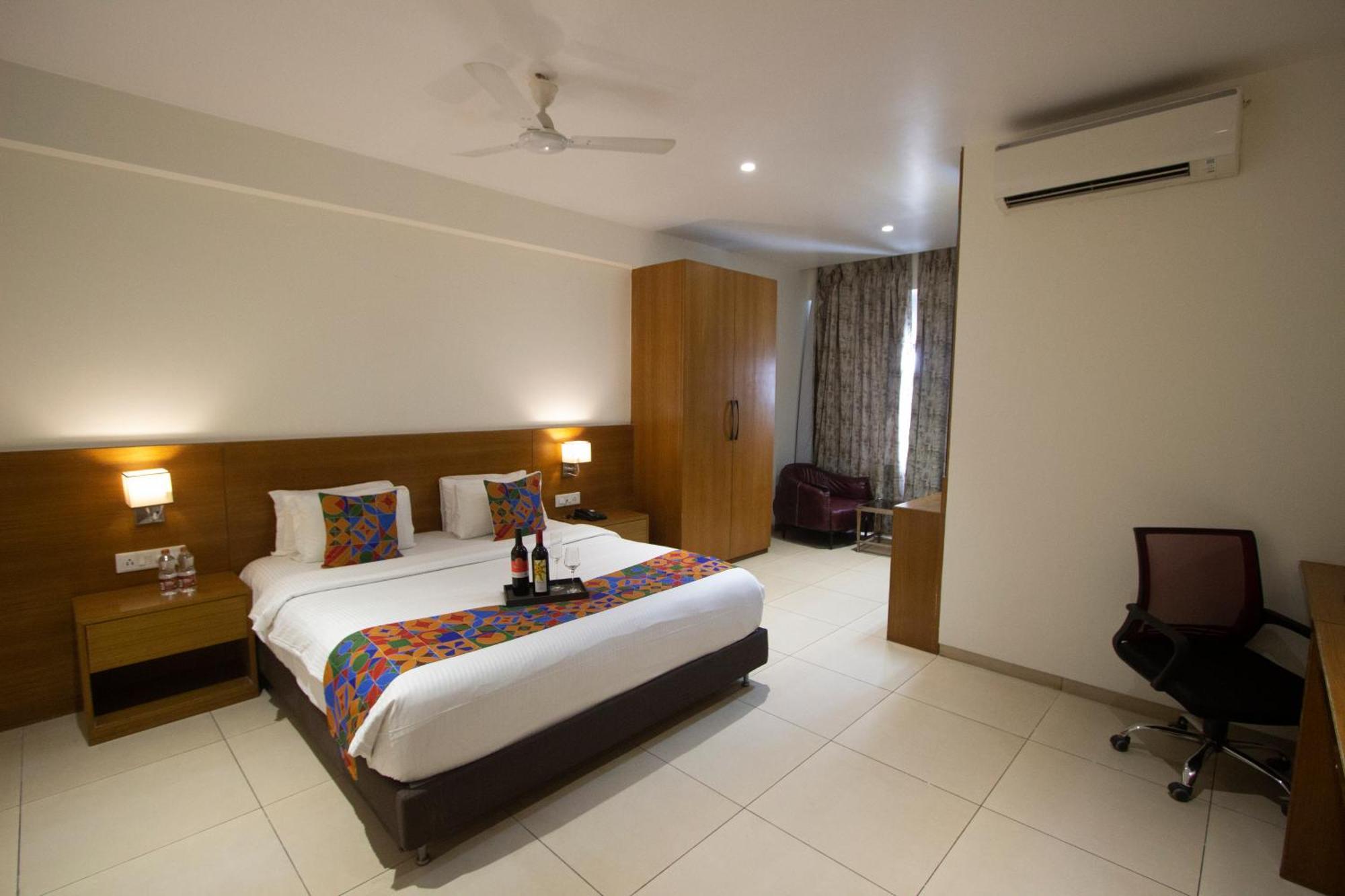 Monarch Express Chakan Hotel Luaran gambar